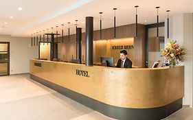 伯尔尼克罗伊茨现代城市酒店